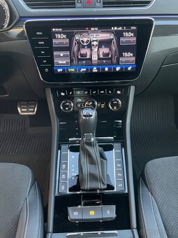 Škoda Superb 2..0 Sport Line - 11