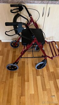 ROSE - čtyřkolové chodítko se stupačkou - 11