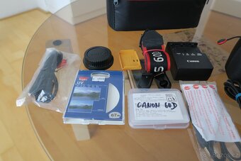 Canon EOS 60D + Canon EF-S 18-135mm - 11