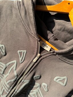 Opium Broken Planet Hoodie Grey Black - 11