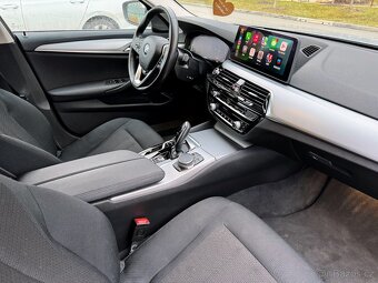 BMW 520d xDrive, 2021(Facelift),Nezávislé topení, 2 sady kol - 11