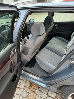 Peugeot 407 2.0 HDI Kombi - 11