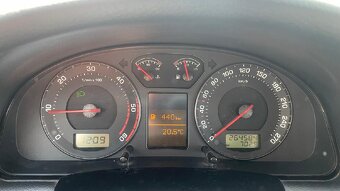 Škoda Superb, 1.9 TDI 74KW //RV 12/2005 - 11