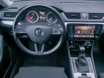 Škoda Superb, 2,0 TDI 110kW STYLE - 11