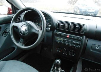 Seat Leon 1,4 i 16V 55 kW KLIMA Serviska benzín - 11