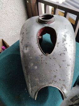 Jawa pérák, Ogar 350 - rám a nádrž - 11