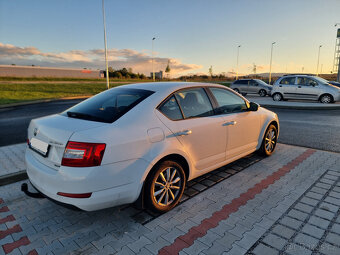 Škoda Octavia 1.4 tsi G-tec pravidelné servisy  Výborný stav - 11