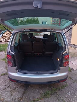 Volkswagen touran cross 2.0 tdi 125kw r.v. 2007 - 11