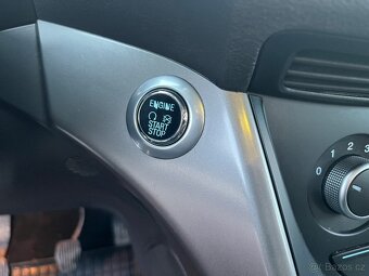 Ford Kuga 2.0 TDCi • 3/2016 • 88kw • 1.majitel v ČR - 11