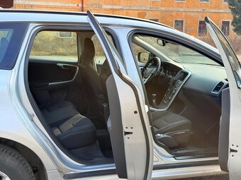 VOLVO XC60 - 11