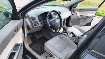 Volvo V50 2.0D - 11