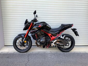 Honda CB 750 Hornet TOP STAV - 11