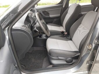 Škoda Roomster 1.4 63 kw, 2010, facelift, 1.majitel - 11