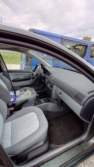 ŠKODA Fabia Combi 1.4 16V 55 kW, 2002, 270 375 km - 11
