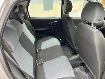 Fiat Punto 1.2i STK: 07/2027 TAŽNÉ ZAŘÍZENÍ SERVISKA - 11
