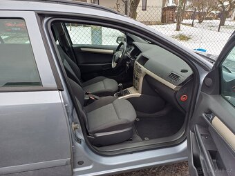 Benzínová Opel Astra 1.8 ..16V Tempomat - 11