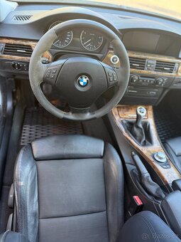 BMW E90 325i se zavadou motoru - 11