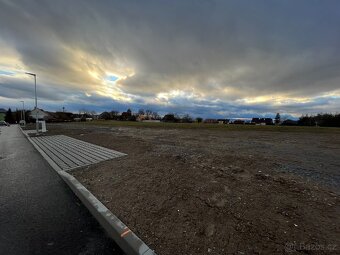 Prodej stavebního pozemku 998m²  v k.ú. Domašov u Šternberka - 11