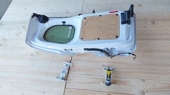 FORD COURIER – DVEŘE PRAVÉ ZADNÍ BÍLÉ - 11