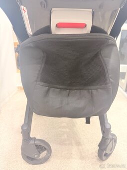 Autosedačka Doona + i ISOFIX základna. - 11