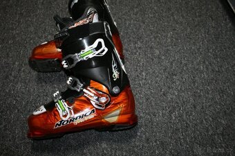 lyže dynastar 153 cm , drevene jadro - 11