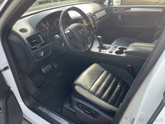 Prodám Volkswagen Touareg 3,0 V6 TDI BMT 8TT - 11