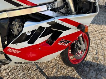 Suzuki gsx-r,gsxr 750 - 11