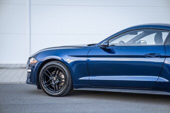 Ford Mustang 2.3 turbo rok 2020 - 11