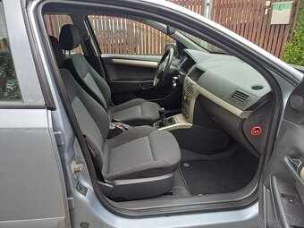 Benzínový Opel Astra 1.8..16V... Tempomat - 11