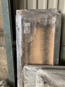 Nábytek prodejny, vybavení obchodu levně - 11