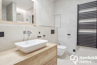 Pronájem exkluzivního bytu 3+kk, ul. Rejskova,... - 11