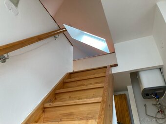 Pronájem bytu 1+1 atypický - 11