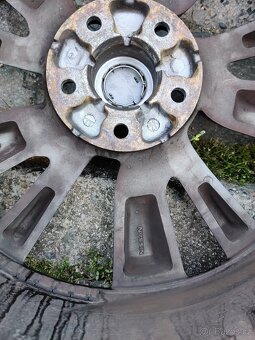 ALU kola 19 " - Originál Nissan - 11