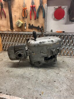 Motor jawa pionýr/mustang - 11