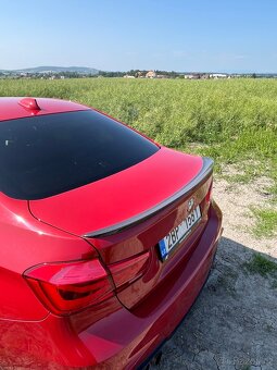 BMW 330i F30 2018 M - paket - 11