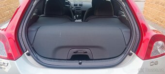 Volvo C30 2.0 diesel 110kw D3, 5 válec,r-design,2010 - 11