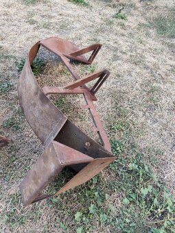 Malotraktor TZ 4 K-14 - Zadní blatník - 11