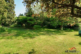 Lukrativní stavební pozemek pro stavbu RD, 550 m2, exklusivn - 11