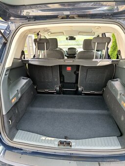 Ford grand C-MAX 1.6 tddi - 11