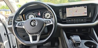 VW Touareg V6 3.0 TDI, 11/2020, 4x4, tažné, původ ČR, +DPH - 11