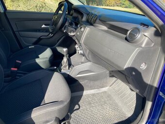 DACIA DUSTER 1,3TCe 96kW 4X4 1. MAJITEL RV 2022 - 11