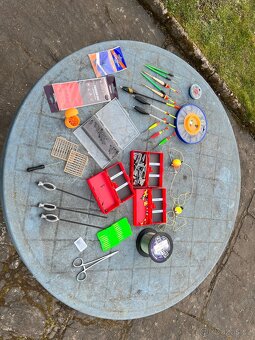 KOMPLETNÍ RYBÁŘSKÁ VÝBAVA - 11