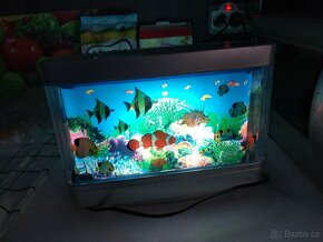 Prodám dekorativní oválnou lampu s rybičkami - 11