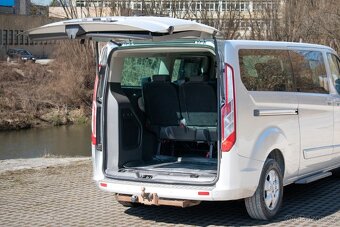 Ford Tourneo Custom 2.2 TDCi L1H1 T300 - 11