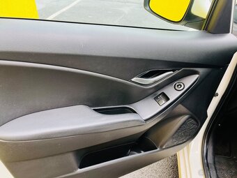 HYUNDAI IX20 1.4 i BENZÍN ALU KOLA, MULTIFUNKČNÍ VOLANT - 11