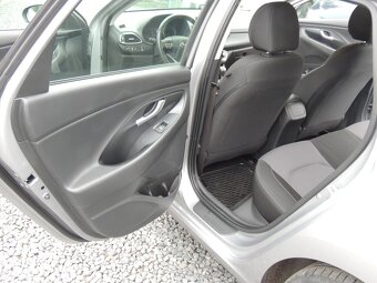 Hyundai i30 Combi,1.6CRDi,2022,89000km,TZ,ČR,1maj.-21%DPH - 11