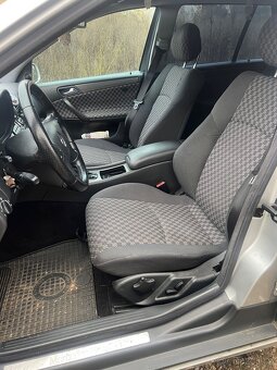 Mercedes-Benz C320 W203 (2002) – 6V - 11