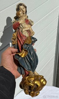 Dřevěná socha Panna Marie s Ježíškem polychromie zlaceno - 11