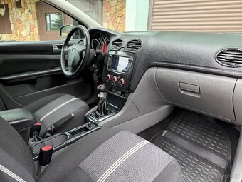 Ford Focus 1.6 74KW 2012 Ghia ST - 11