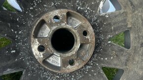 Originál dobové VW ALU kola/disky Fondmetal R15 4x100 - 11